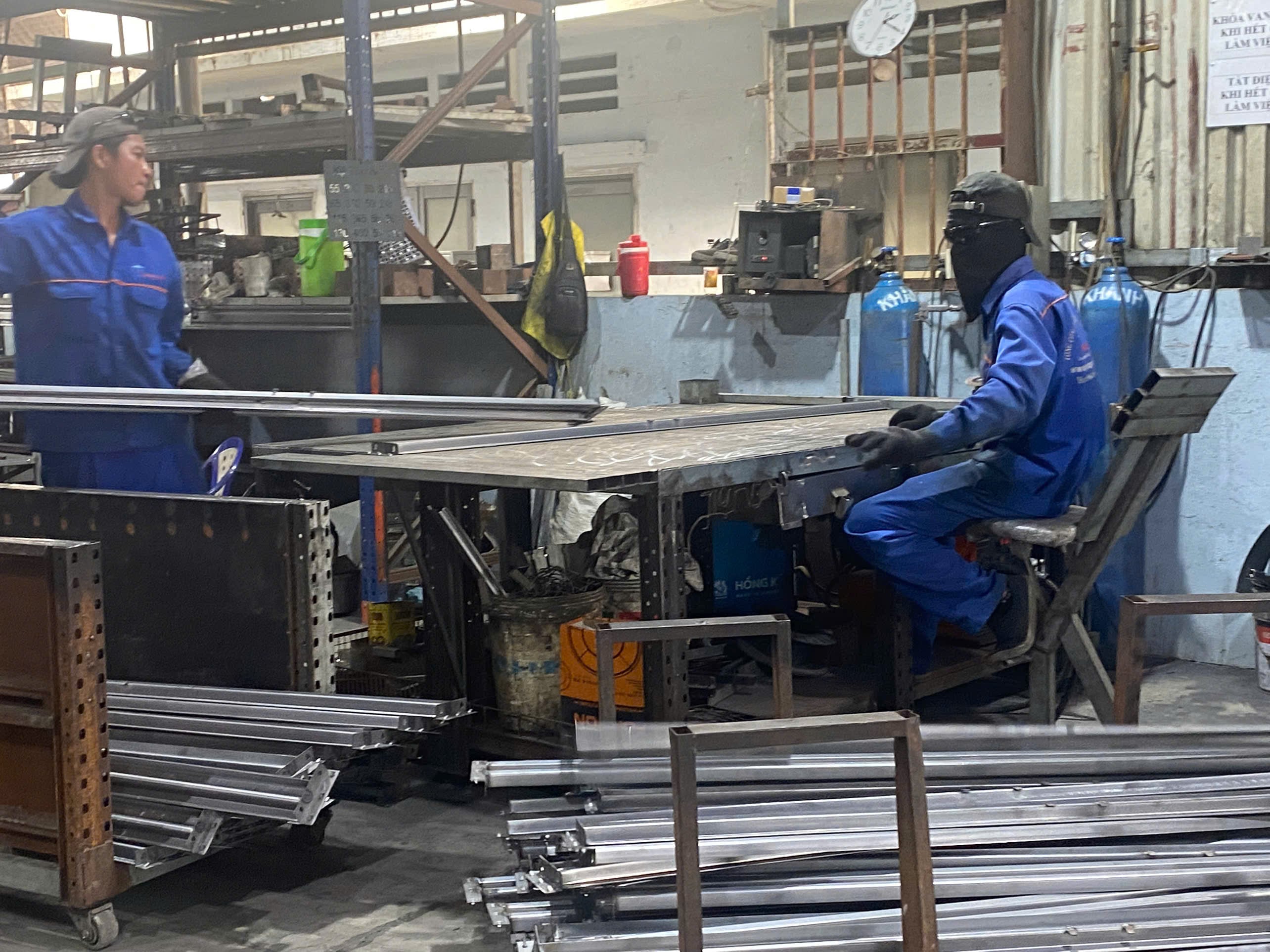 Welding machine 1.jpg